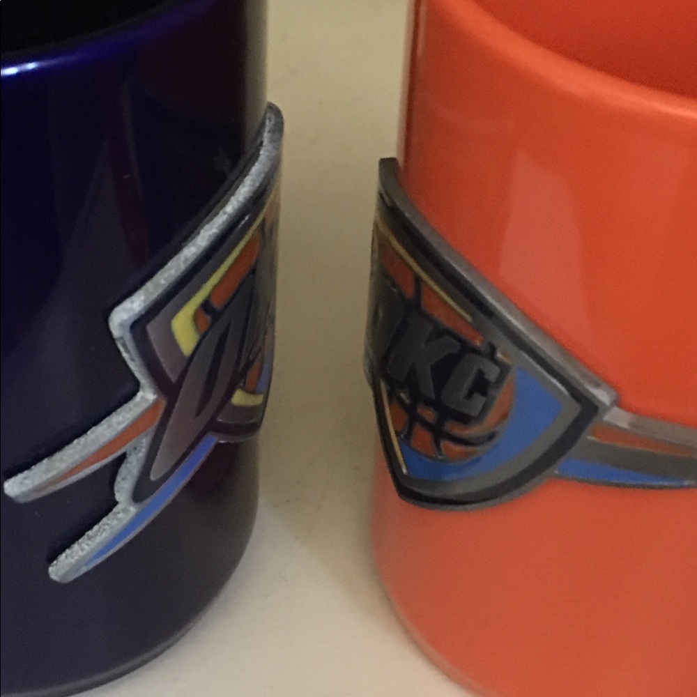 👍🏻OKC THUNDER👍🏻 - Picture 2 of 3